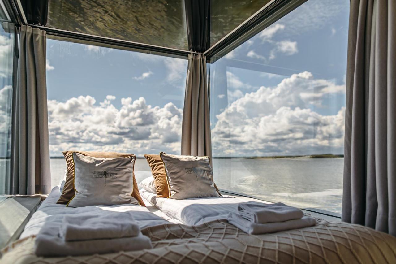 Grand Ht Houseboats - Domki Na Wodzie - Sauna, Jacuzzi, Kominek ミエルノ エクステリア 写真