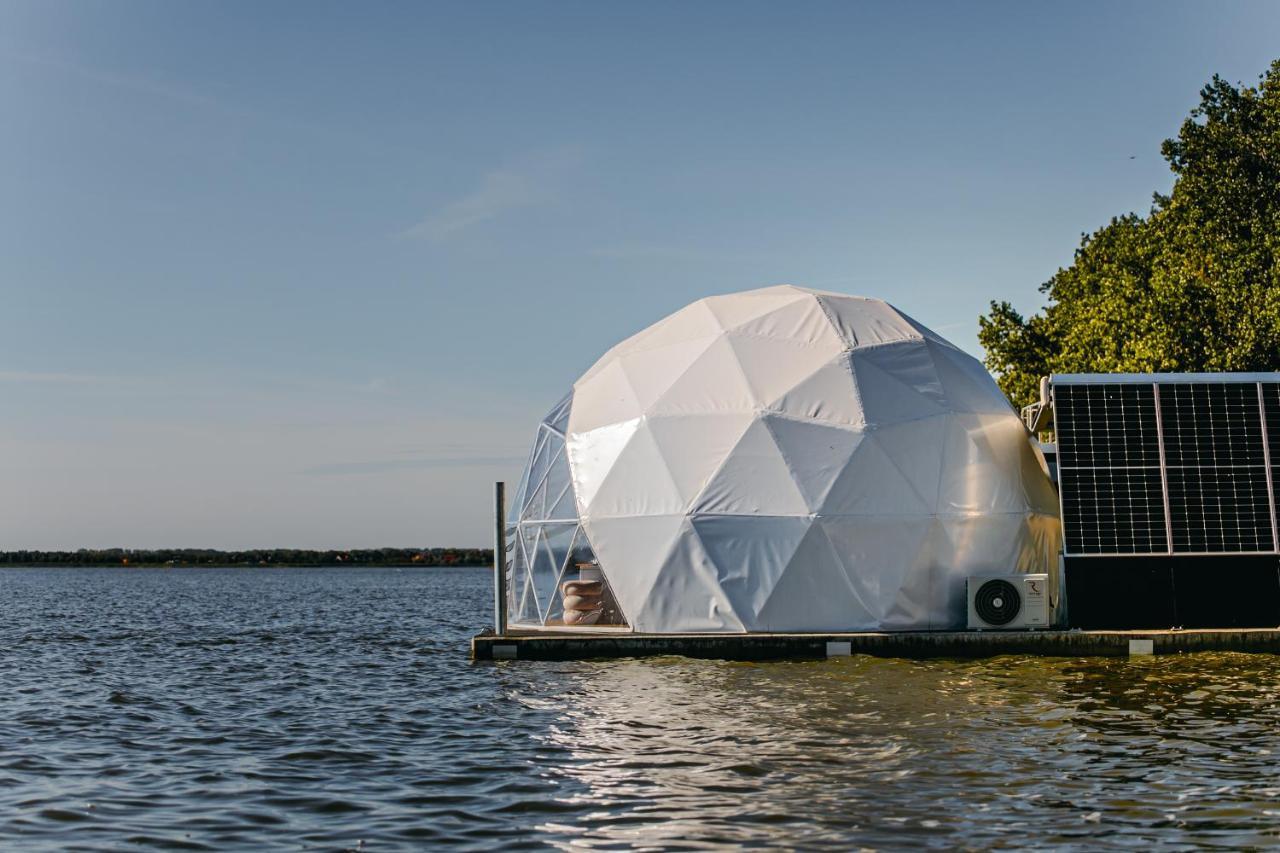 Grand Ht Houseboats - Domki Na Wodzie - Sauna, Jacuzzi, Kominek ミエルノ エクステリア 写真
