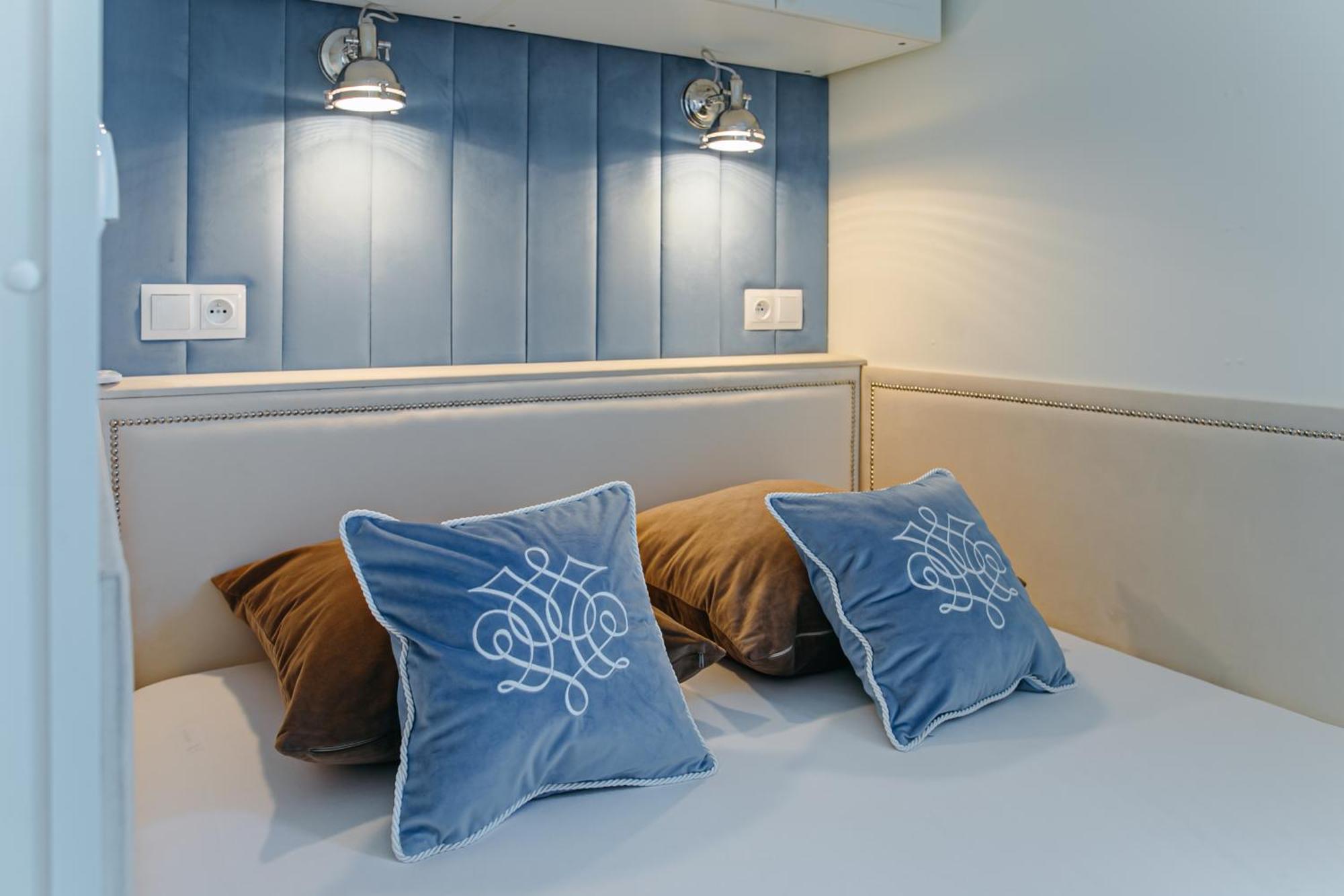 Grand Ht Houseboats - Domki Na Wodzie - Sauna, Jacuzzi, Kominek ミエルノ 部屋 写真